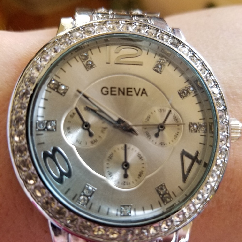GENEVA WOMEN'S WATCH